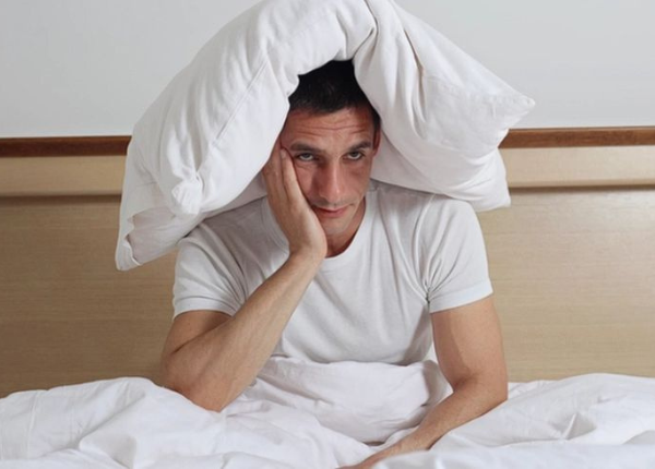 Ngủ không sâu giấc có phải là bệnh? Khắc phục như nào? 