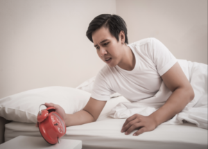 Khi cơ bắp co giãn quá nhanh dễ gây hiện tượng giật mình khi ngủ